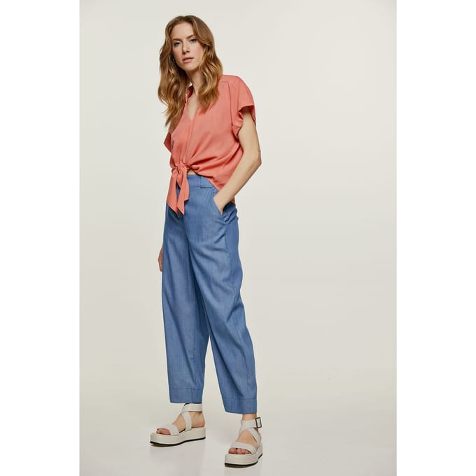 Top met strikdetail Koraal