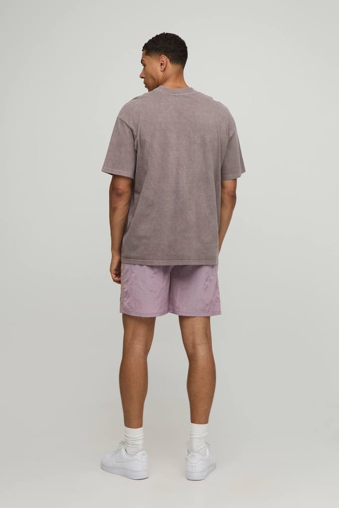 Relaxte pasvorm hoogglanzende gerimpelde nylonshorts | Pink | Size Medium