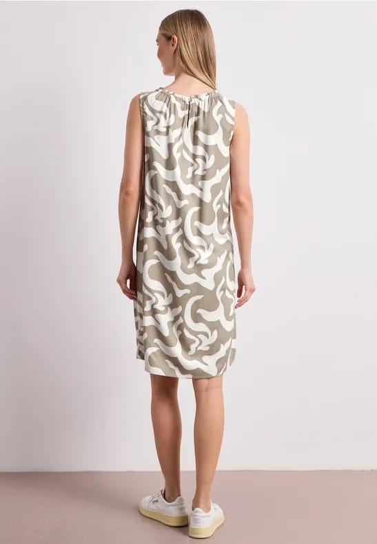 Knielange jurk met ronde hals en print