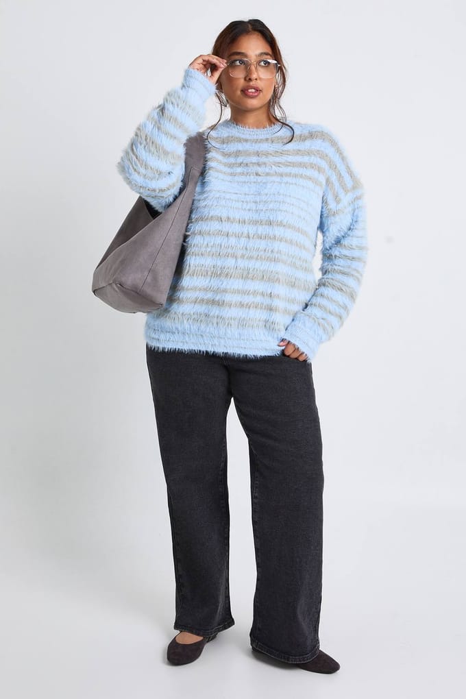 boohoo Dames Plus Fluffy Gebreide Oversized Gestreepte Trui | Blue | Maat: 28