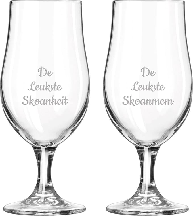 Gegraveerde bierglas op voet 49cl De Leukste Skoanheit-De Leukste Skoanmem