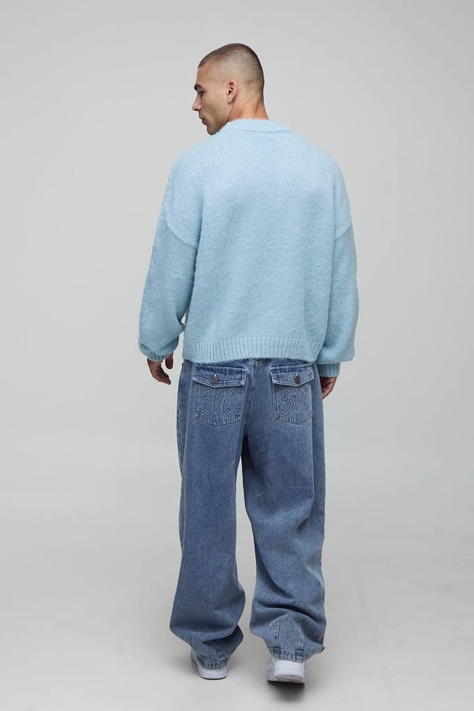 Boxy pasvorm geborstelde verlengde nek gebreide trui | Light Blue | Size Medium