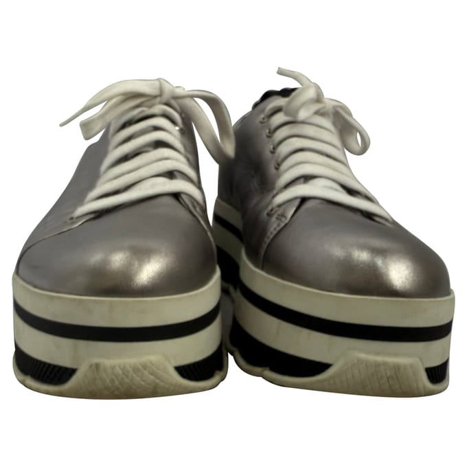 Prada Platform Sneakers in Zilveren Leer