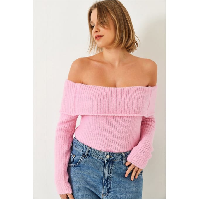 Off-shoulder geribbelde gebreide aansluitende trui met omslagdetail