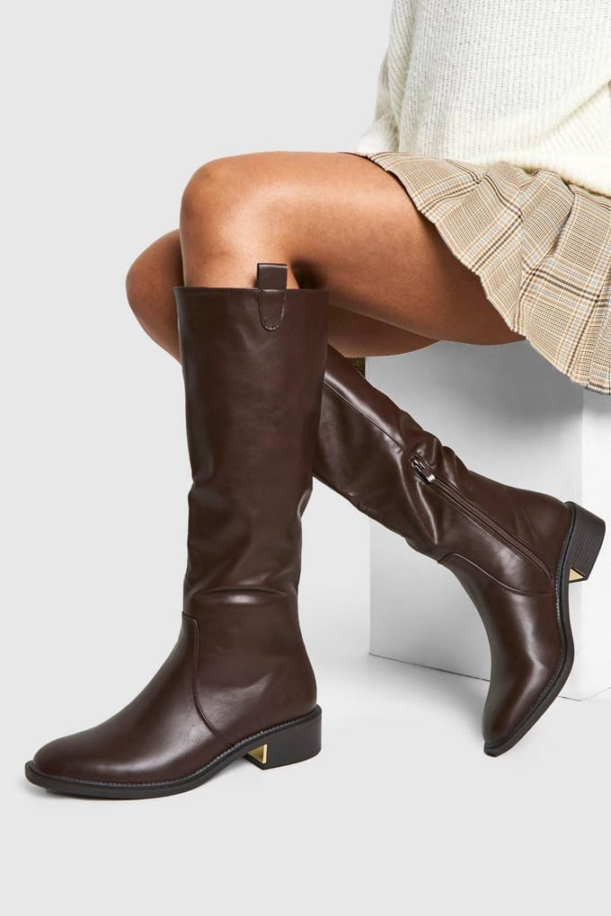 boohoo Dames Wide Fit Tab Detail Knee High Boot | Brown | Maat: 3