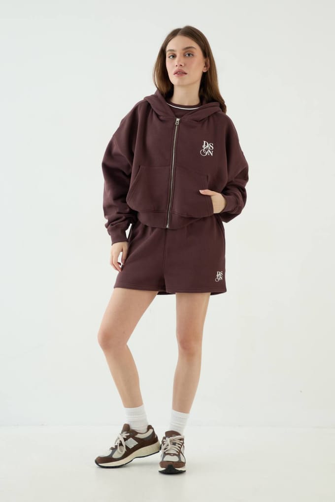 Dames Dsgn Studio Boxy Crop Ritshoodie | Chocoladebruin | Maat: Medium