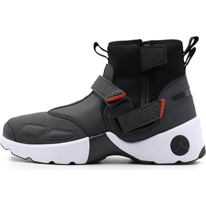 Jordan Trunner High Triple Black AA1347-003 42