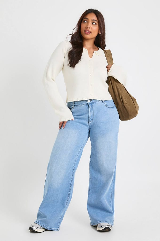 boohoo Dames PLUS TOP MET KRAGEN EN KNOOPSLUITING | Cream | Maat: 26