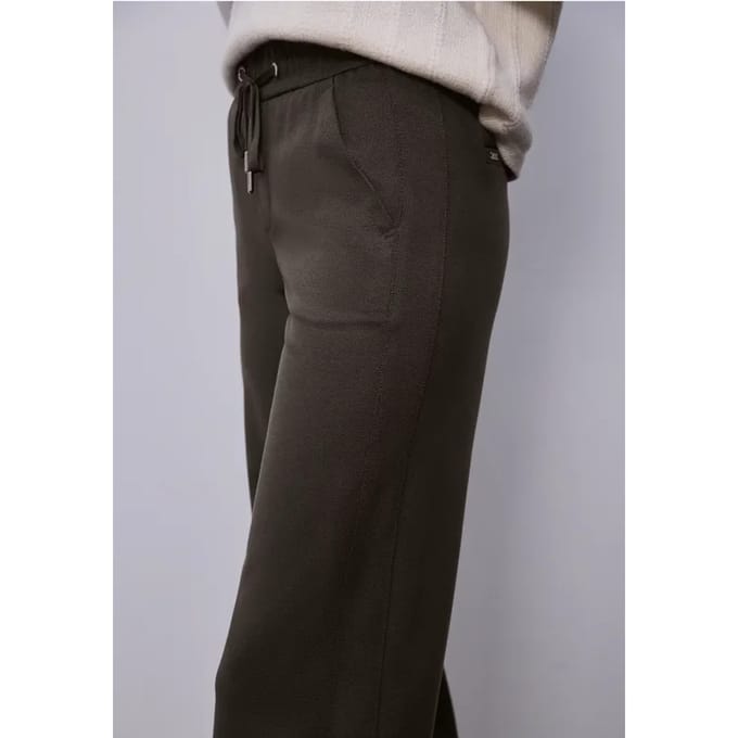 Broek met rechte pijpen en tape