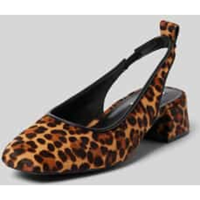 Pumps met blokhak, model 'SMITTEN'