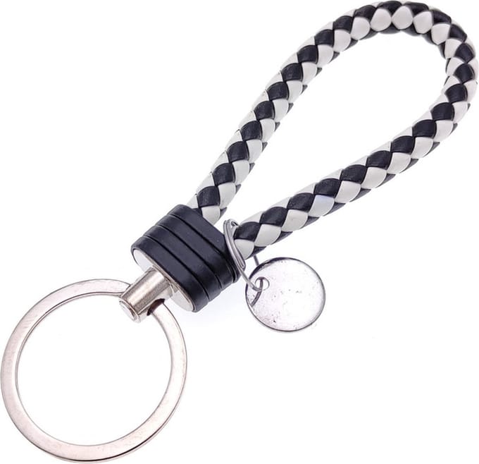 New Age Devi - Sleutelhanger - Leer Zwart / Wit