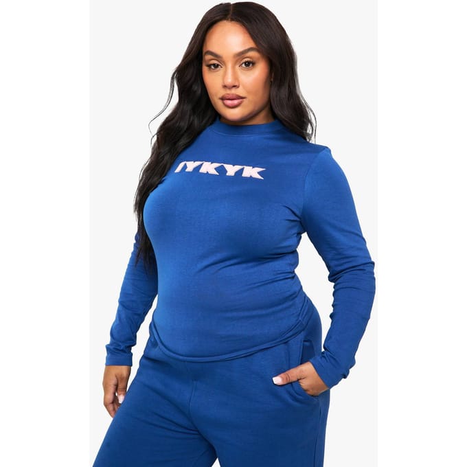 boohoo Dames PLUS IYKYK AANGEPASTE LANGMOUWIGE TOP | Blauw | Maat: 46