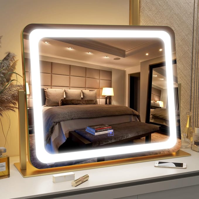 Correcte make-upspiegel met dimbare verlichting en touchscreen