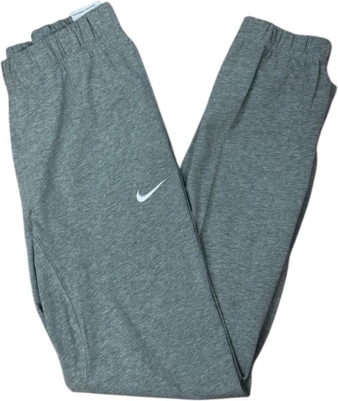 Nike standard fit maat S