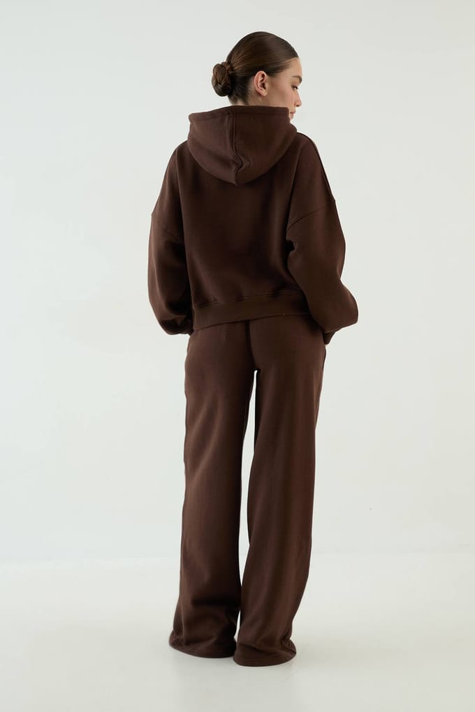 Dames Dsgn Studio Collegiate Bedrukte Boxy Hoodie | Dark Chocolate | Maat: Medium