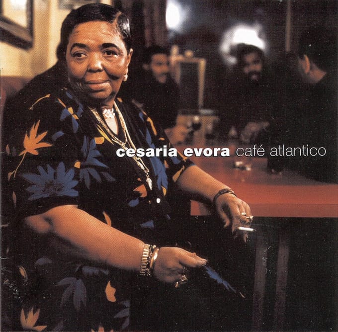 CD CESARIA EVORA - Cafe Atlantico 74321654012 US Latin Gebruikt
