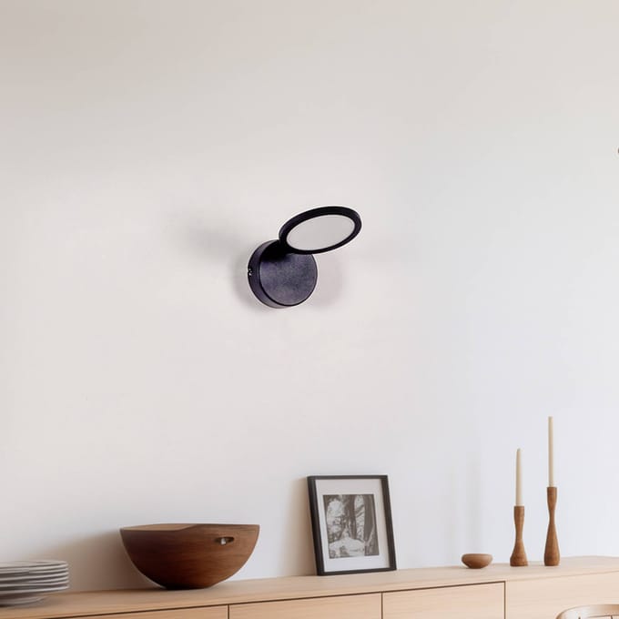 Lindby spot Manel, zwart, ijzer, 18 cm hoog