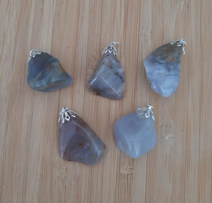 Chalcedoon edelsteen hanger