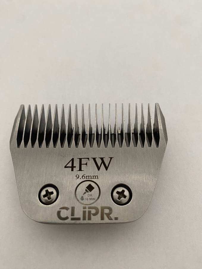 Clipr Horse Ultimate Blade 4FW Medium 9.6mm