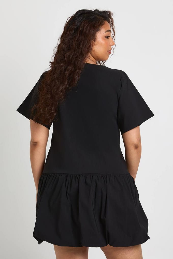 boohoo Dames Plus Pofbal Droppende Zoom Mini-Jurk | Zwart | Maat: 44