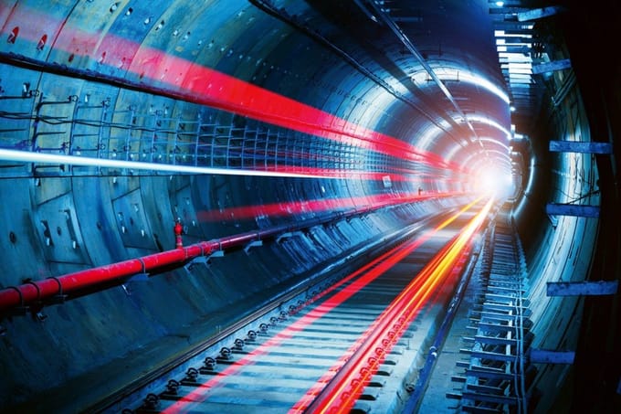 Fotobehang - Tunnel 375x250cm - Vliesbehang