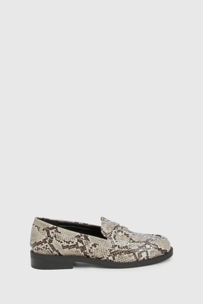 boohoo Dames Snake Platte Loafers | Slangenprint | Maat: 38