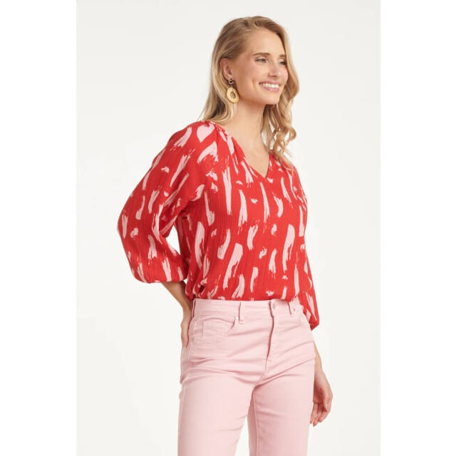 Smashed Lemon Top met abstracte streep print in rood met roze |