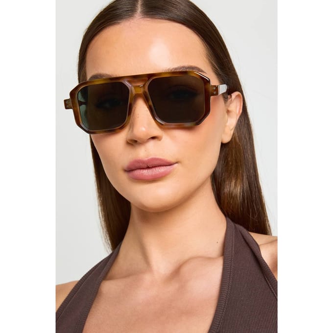 boohoo Dames Oversized Vierkante Aviator Zonnebril | Bruin