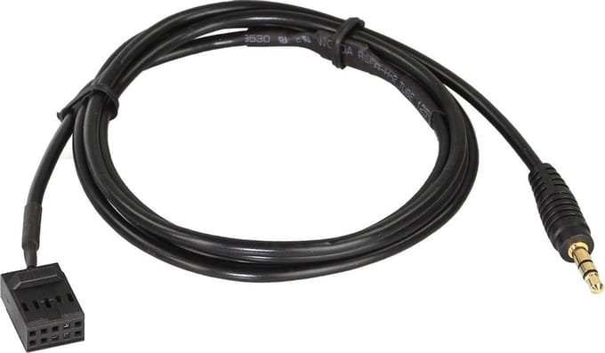 AUX IN Adapter 10 Pins 150cm BMW 3-Serie E90, E91 / 5-Serie E60, E61