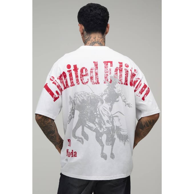 Lang Wit Oversized Western Over De Naden Print T-shirt | White | Size Large