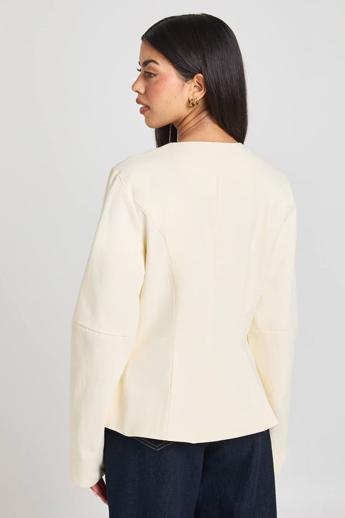 boohoo Dames Twill Blazer Met Ballonmouwen En Getailleerde Taille | Ecru | Maat: 12