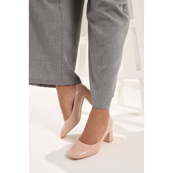 Yours Nude Pumps Van Imitatieleer Met Blokhak In Extra Brede Eeepasvormsize 37EEE