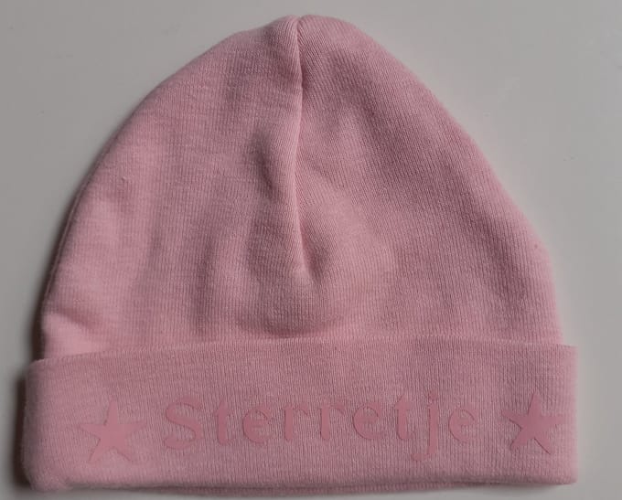 Mutsje met tekst - Sterretje - Roze - maat 50/56 - newborn mutsje - katoen - 7225
