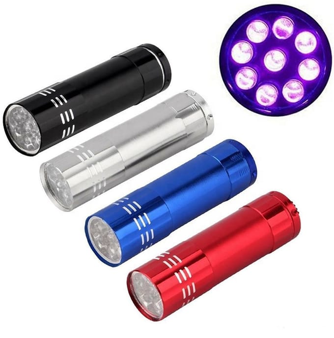 UV Zaklamp - 9 LEDs - Ultraviolet licht - Blacklight - Compacte UV-flashlight - 1 stuk - Rood - Jonyx