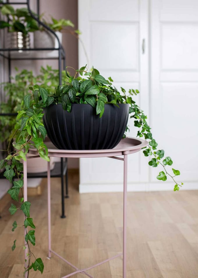 HowHomely Stripped Eco Serie - Bloempot - Zwart - Recycled Plastic - UV-bestendig