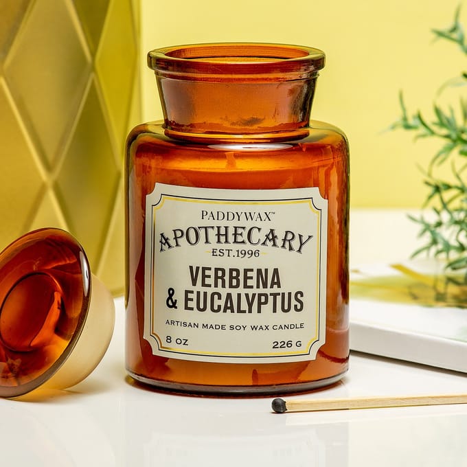 Paddywax Hardware Geurkaars – Verbena & Eucayptus – Geurkaars in Glazen Apothekerspot