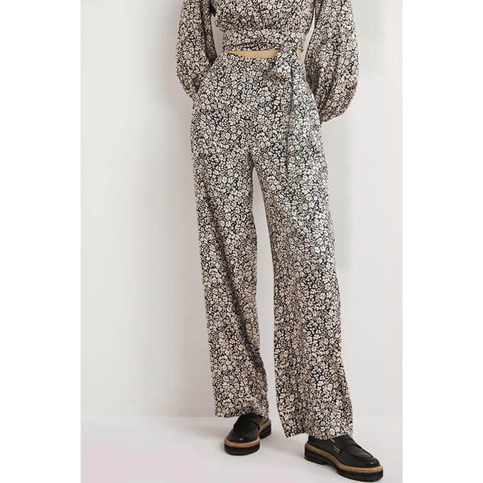 Boden Pull On Fluid Trousers Snd Maat: 8 | Wijde Broeken Outlet | Dames | Ecru