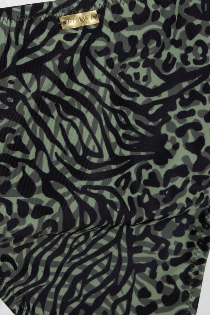 Shiwi Regular Bikini Bottom Mix Animal Forest Green Mixed Animal Taglia: 38 | Bikini Outlet | Donna | Verde