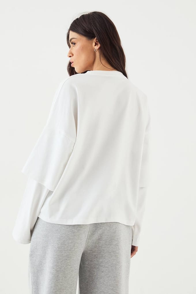 Dames DSGN Studio Faux Layer Mouw T-Shirt | White | Maat: Small