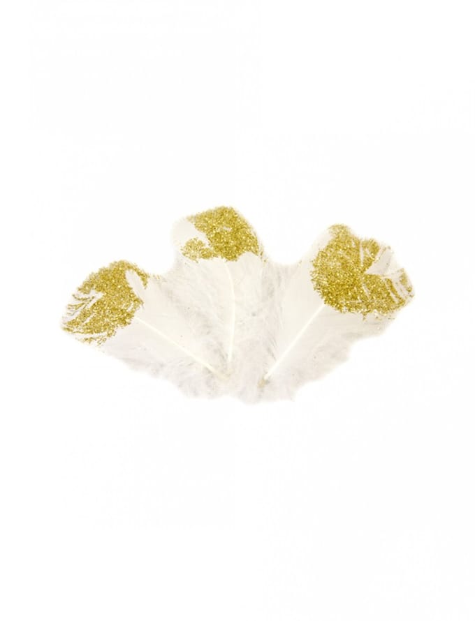HOBI - 25 witte en gouden glitterveren 7,5 cm voor decoratie