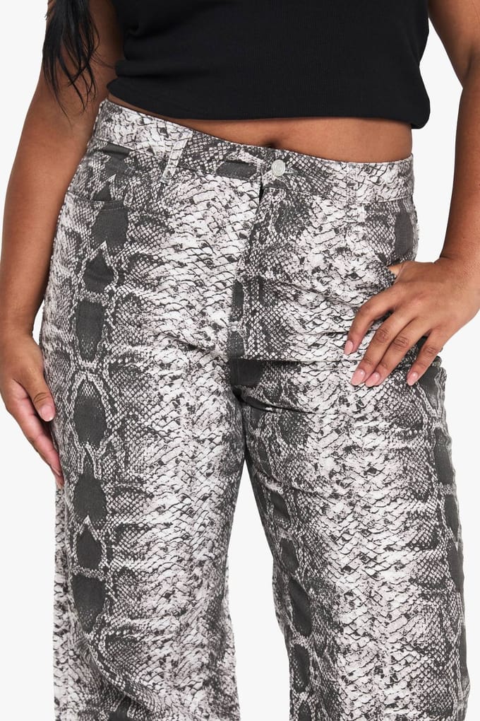 boohoo Dames plus slang wijde pijpen jeans | Snake | Maat: 28