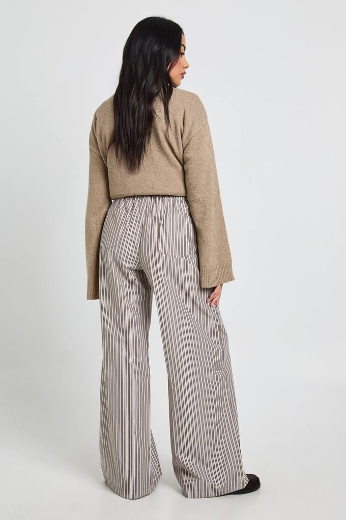 boohoo Dames Geweven Gestreepte Wijde Pijpenbroek met Elastische Taille | Chocoladebruin | Maat: 38