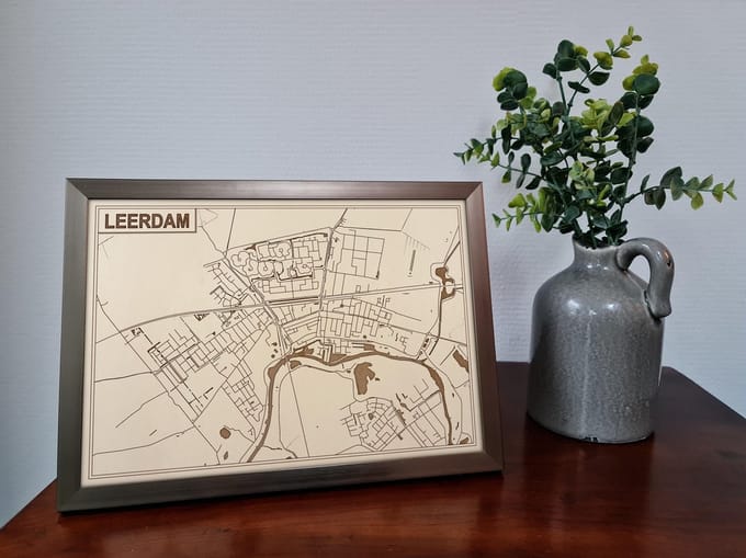 Decoratief Beeld - Houten Van Leerdam - Hout - Bekroned - Bruin - 21 X 30 Cm