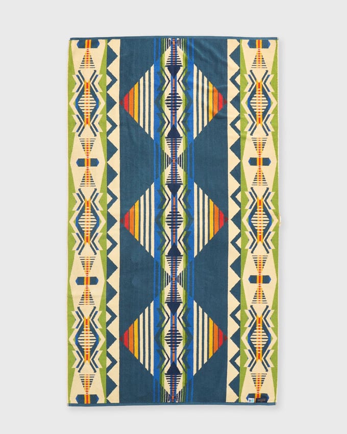 OVERSIZED JACQUARD SPA TOWEL