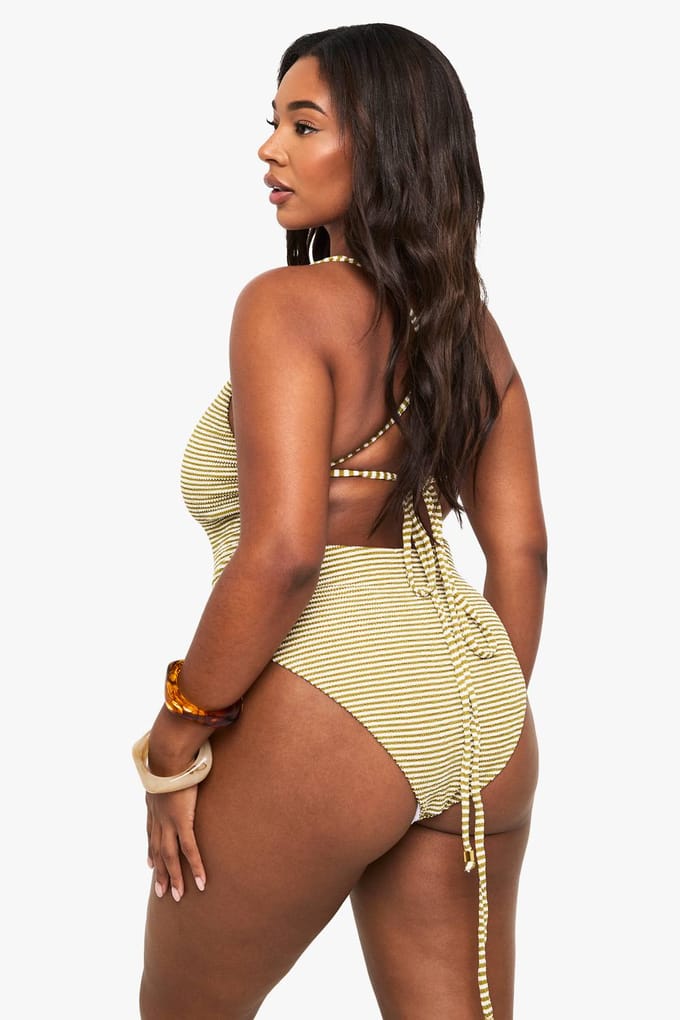 boohoo Dames PLUS GETEXTUREERD GESTREEPT SCOOP-ZWEMPak | Olijf | Maat: 50