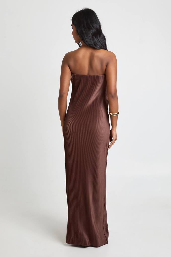 boohoo Dames Plisse Knoop Voorkant Kolom Maxi Jurk | Chocolate | Maat: 14