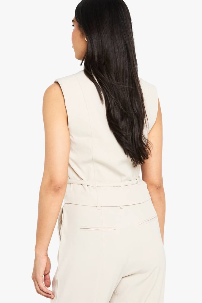 boohoo Dames Gordeld vest met schoudervulling | Beige | Maat: 38