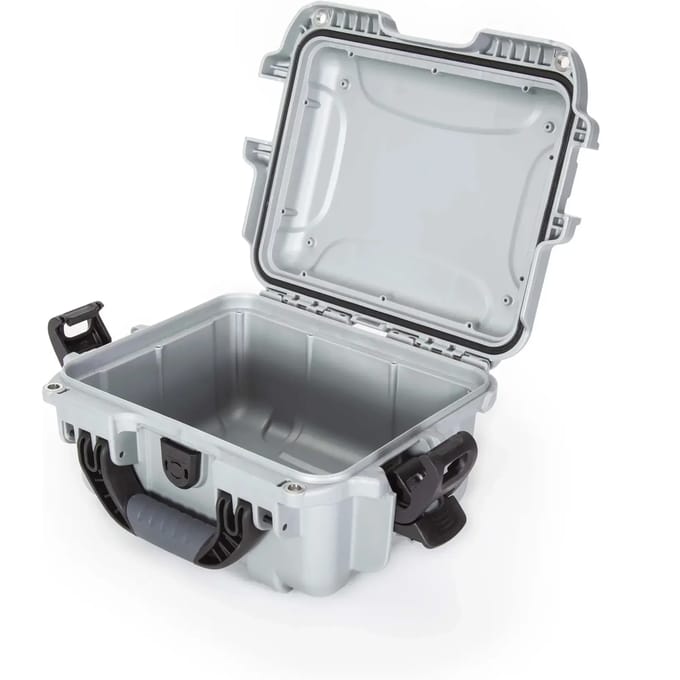 Nanuk 905 Case with Foam - Silver