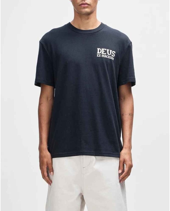 Deus Ex Machina T-Shirt Met Chinook-Rugprint, Zwart