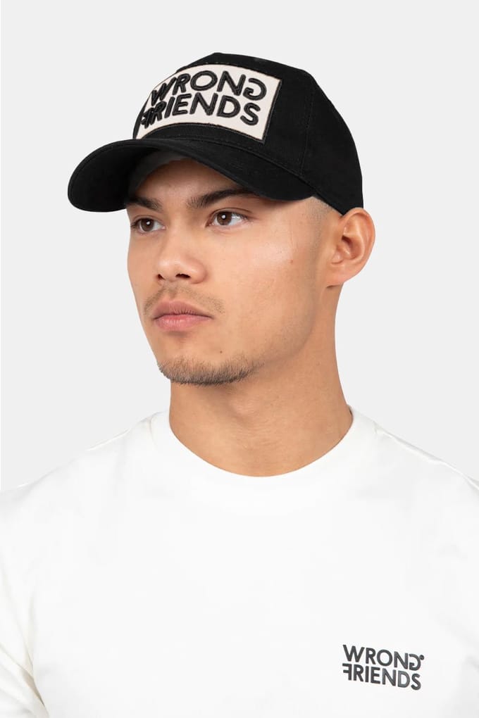 Wrong Friends Barcelona Cap - Pet - Zwart